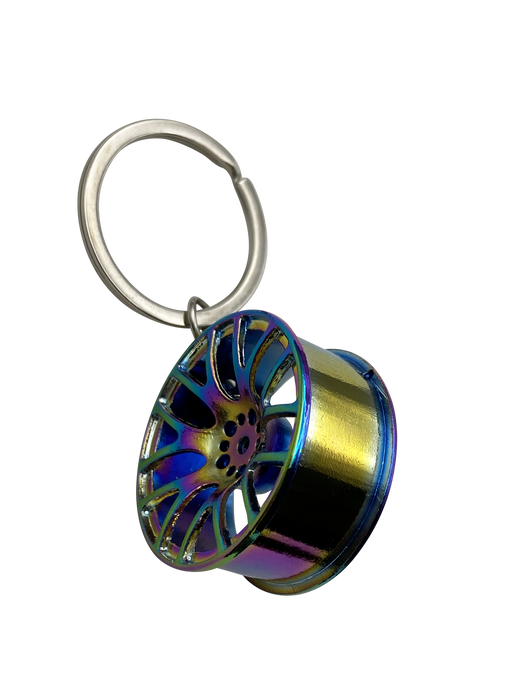 Seitliche Ansicht vom Felgen Schlüsselanhänger Rainbow – farbenfrohes Design mit hochwertiger Verarbeitung