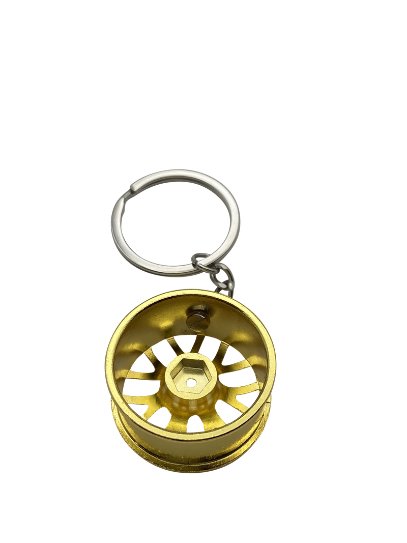 Goldener Felgen Schlüsselanhänger am Autoschlüssel – exklusives Accessoire für Auto- und Tuning-Fans